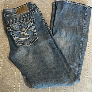 Silver Jeans 2 Pair -- Stylish Blue Denim Jeans with Embroidered Pocket